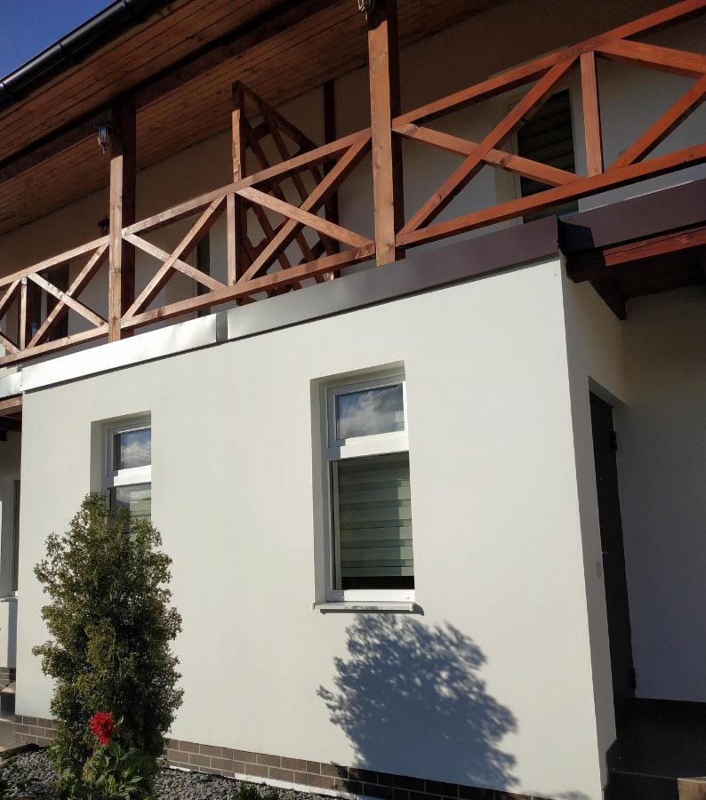 Nestg Guest House Pilipets Zewnętrze zdjęcie