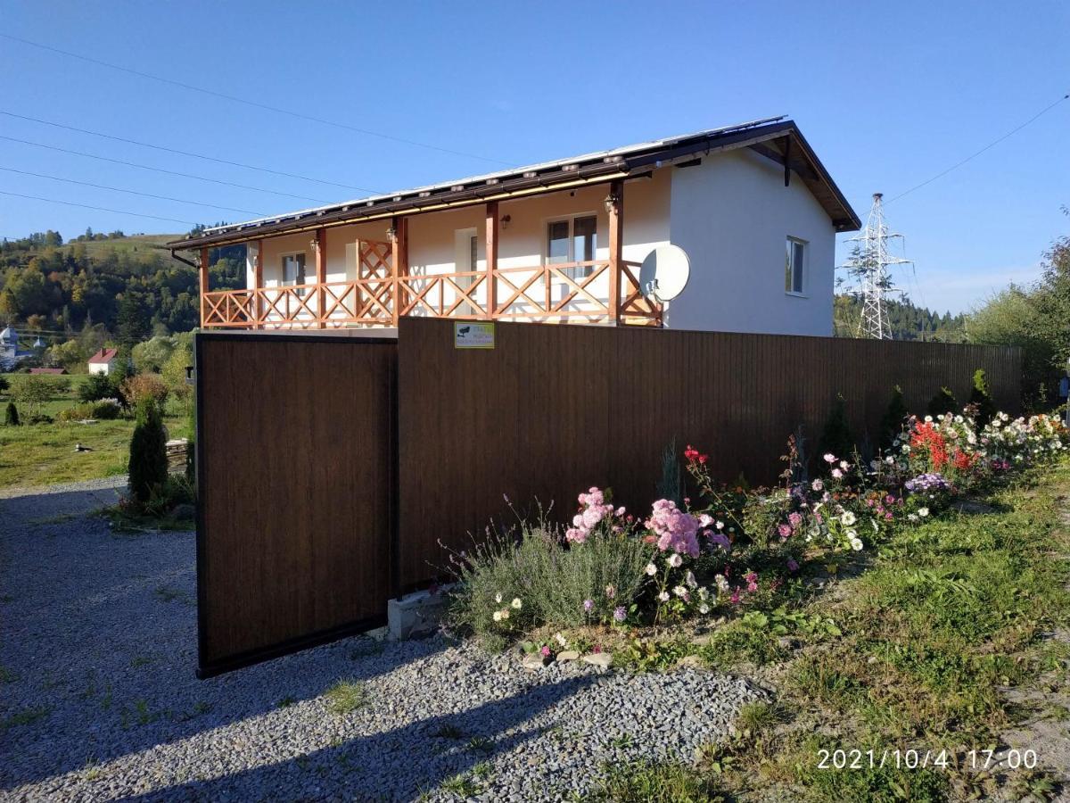 Nestg Guest House Pilipets Zewnętrze zdjęcie